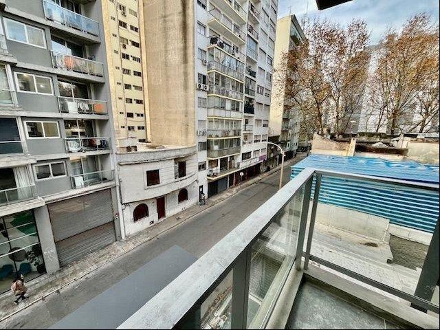 VENTA CON RENTA APARTAMENTO CORDÓN SUR 1 DORMITORIO CON TER