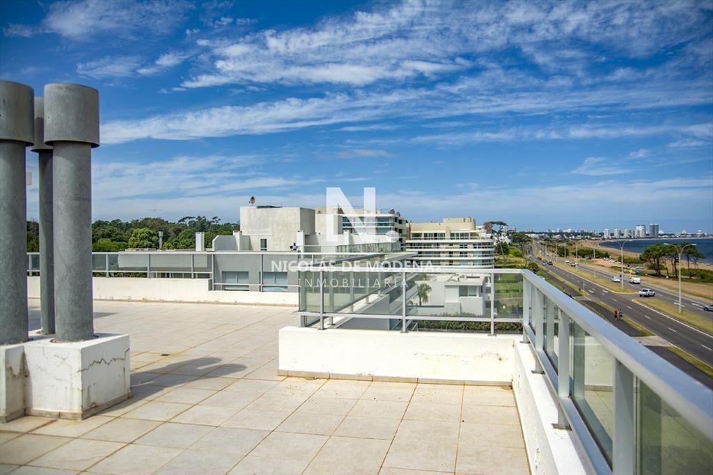 Espectacular Apartamento en Mansa frente al mar,