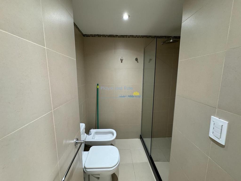 Apto 1 dorm, + plus y balcón