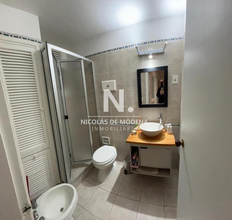 En venta apartamento a metros del mar, con buena