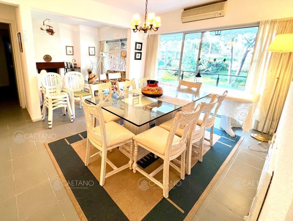 En venta, playa mansa, zona parada 16, de 3 con