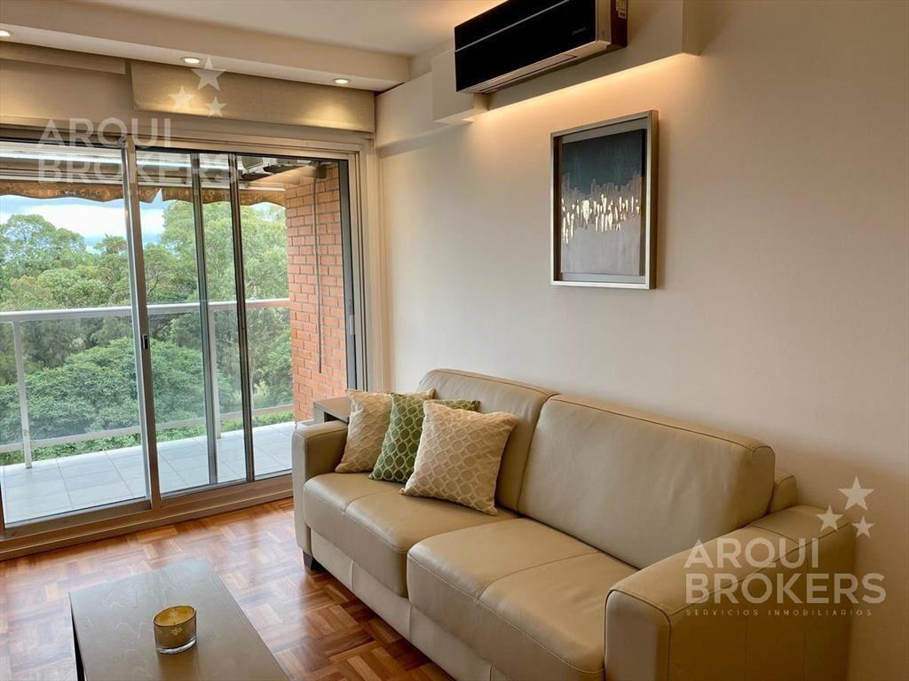 Alquiler apartamento dos dormitorios con muebles en Punta C