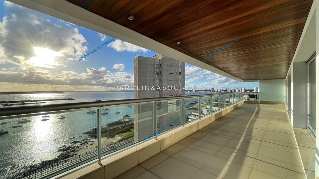 Penthouse de 4 dormitorios en Península, Punta
