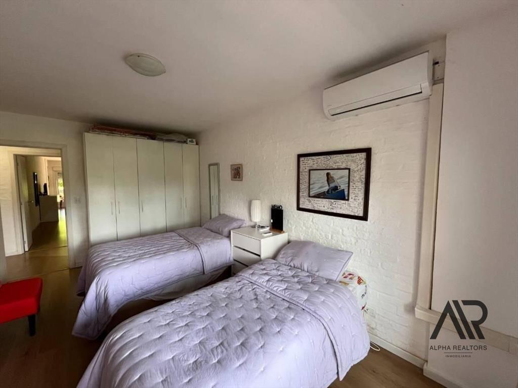 Alquiler Apartamento 3 Dormitorios, 3 Baños Y Garaje En ...