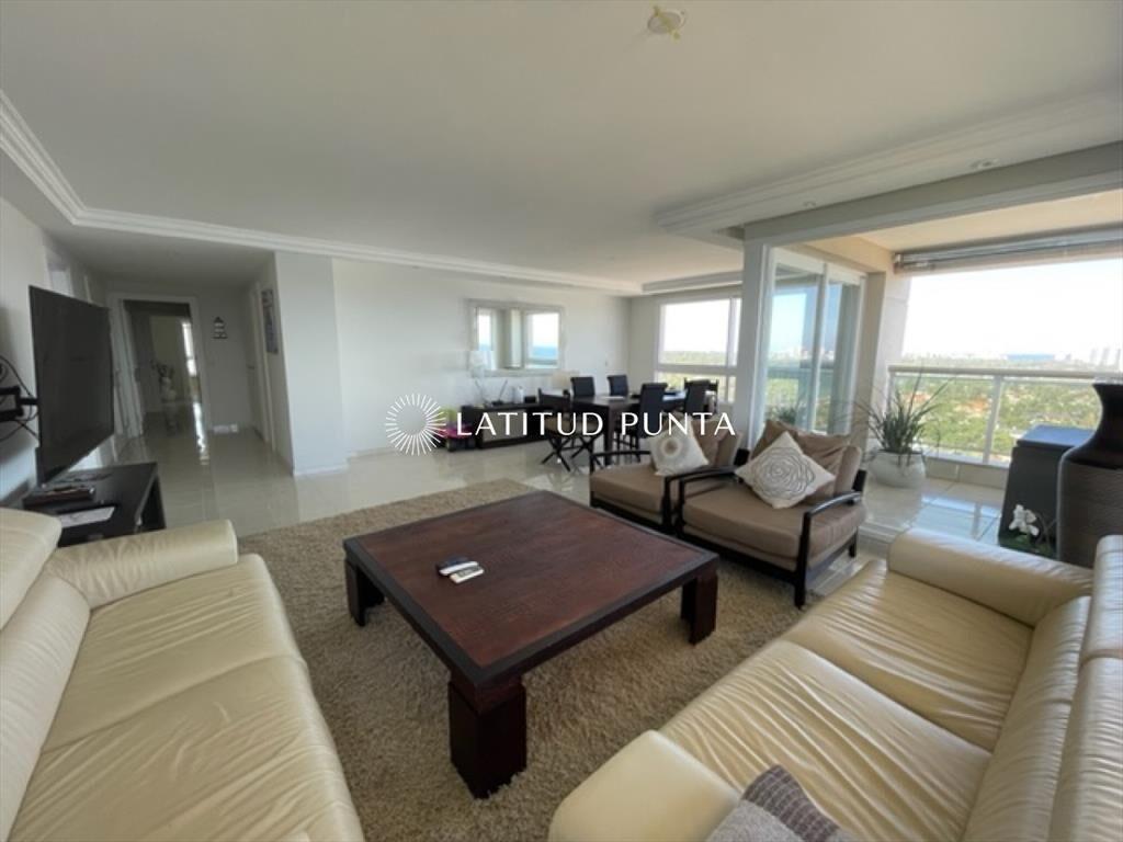 Le Jardin, 3 suites mas dependencia