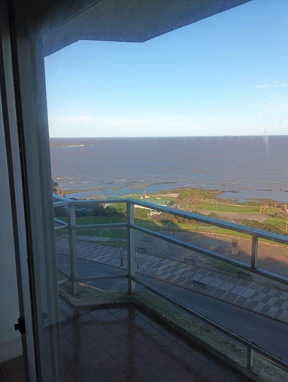 Venta Monoambiente con balcón Rambla de Malvín