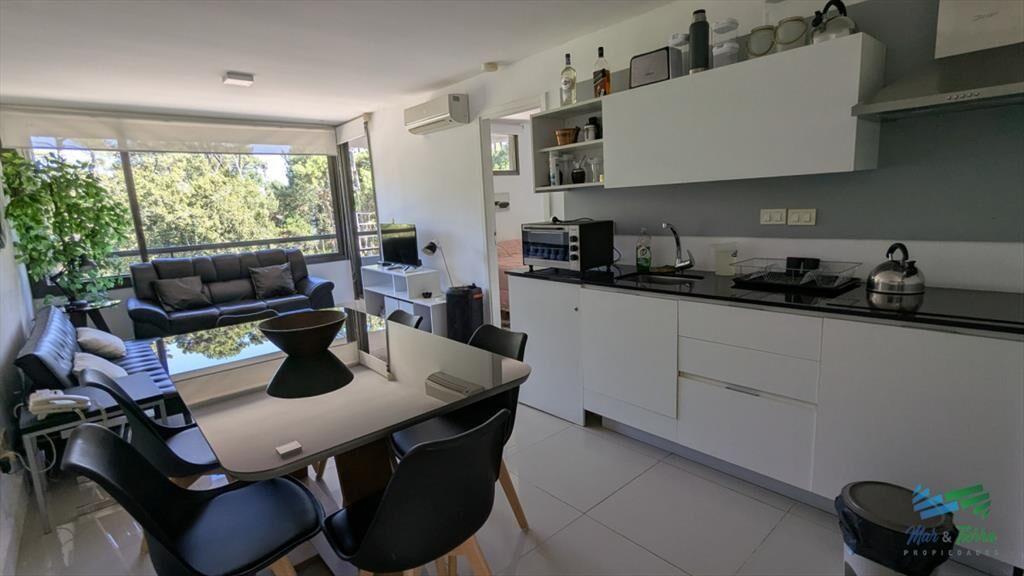 Venta de apartamento 1 dormitorio 2 baños en avenida Pedra