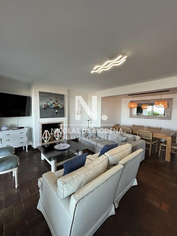 Apartamento en alquiler de 3 dormitorios Punta Del Este