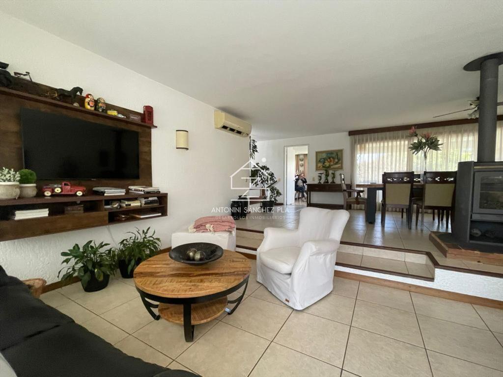 CASA EN MANSA CERCA DEL MAR CON PISCINA