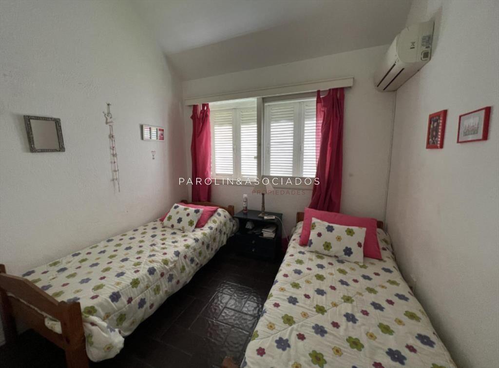 Casa en venta de 4 Dormitorios ubicada en Punta