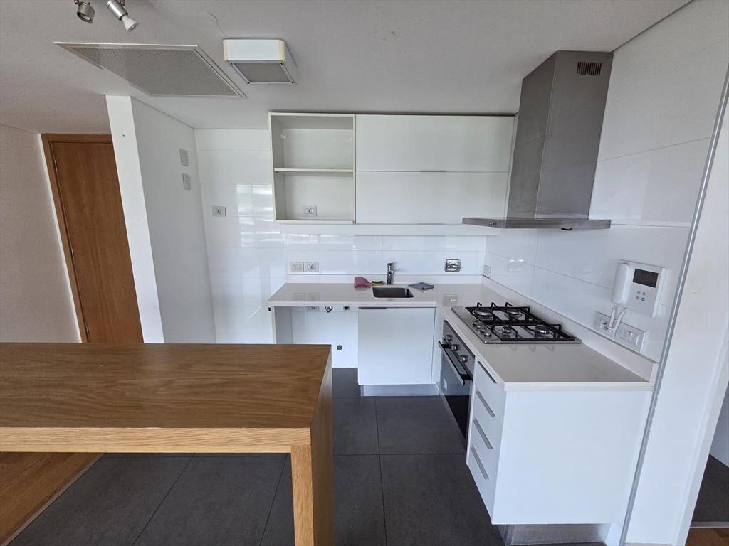 Forum, piso alto, 1 dormitorio, garaje y box, amenities !!