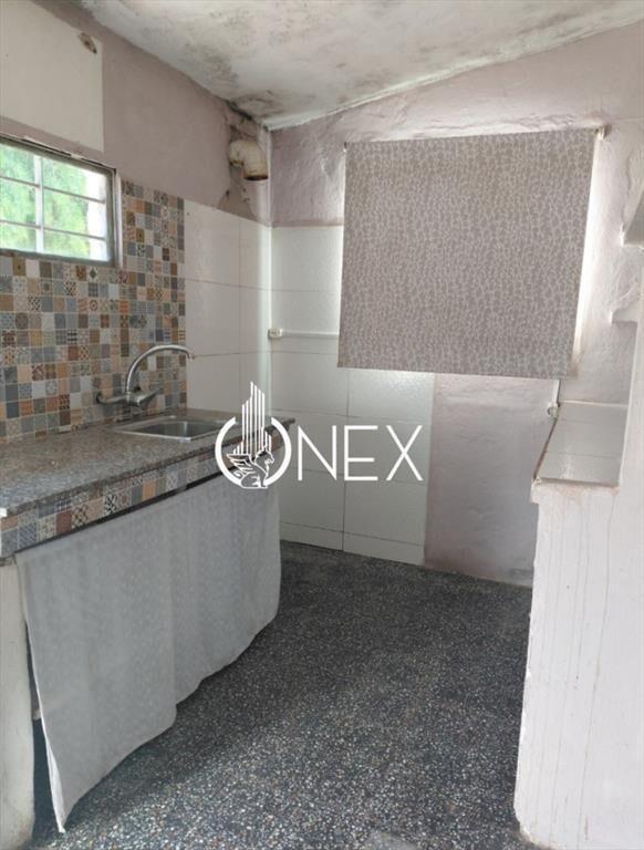 Venta de Casa de �poca y Galpón en Colonia