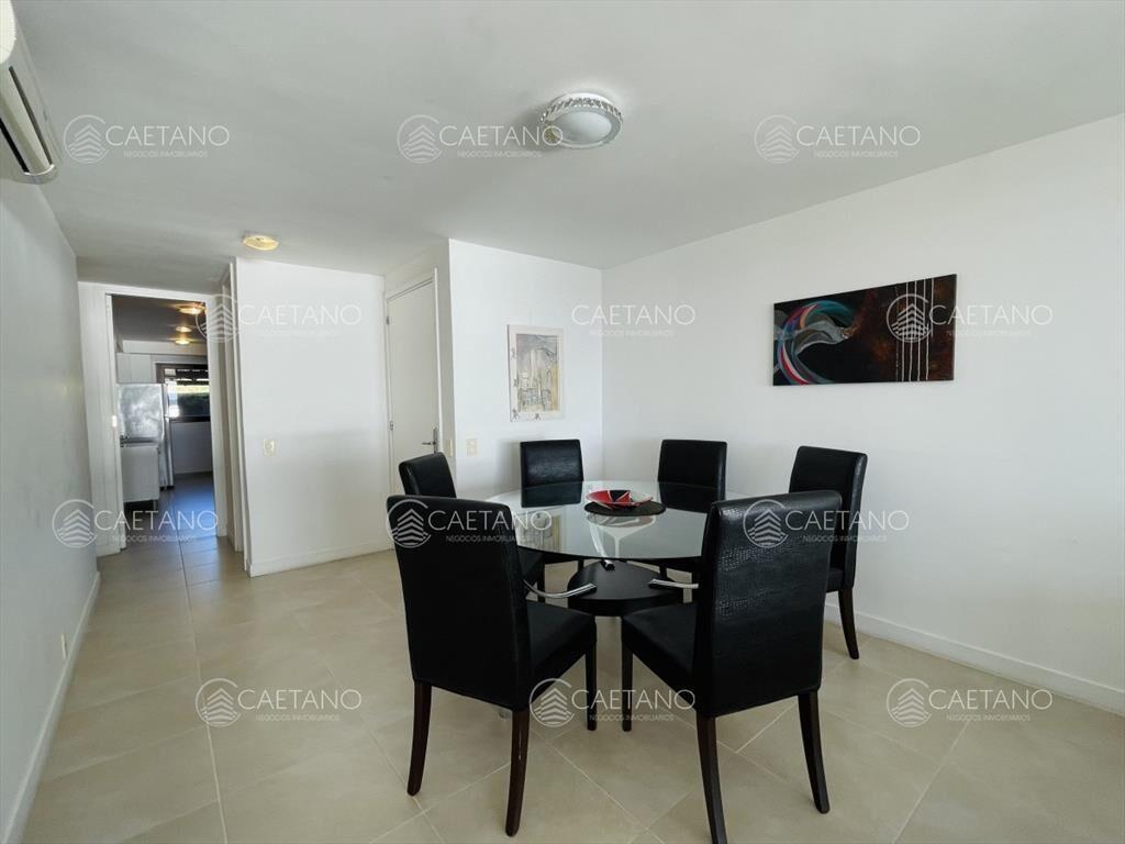 Venta apartamento 2 dormitorios. Punta Ballena,