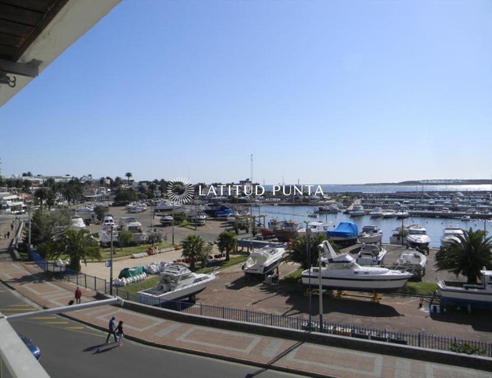 Apartamento frente al Puerto