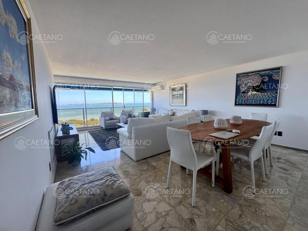 En Venta...Hermoso Apartamento en una de las de