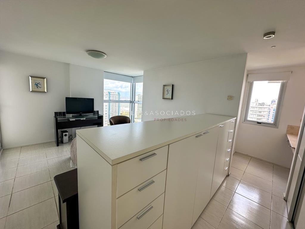 Departamento en Venta en Forest Tower de 4 Punta