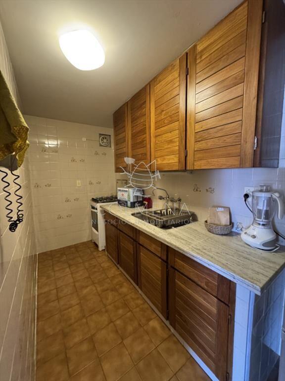 Apto de 1 dormitorio muy bien ubicado en con de