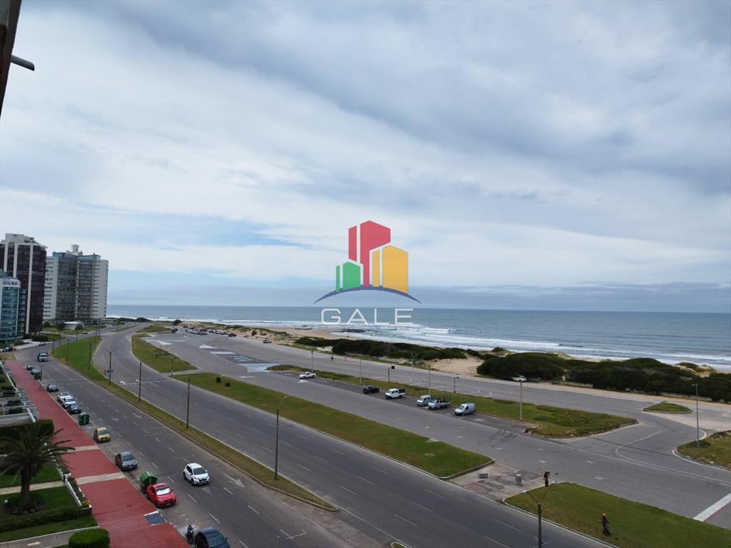 Alquiler de apartamento de dos dormitorios y en