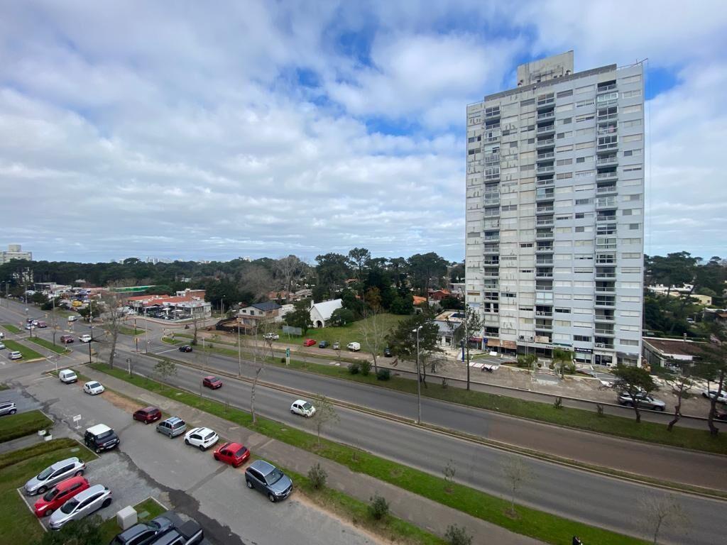 Roosevelt y parada 14, gran torre con amenities, 110 m2, gg