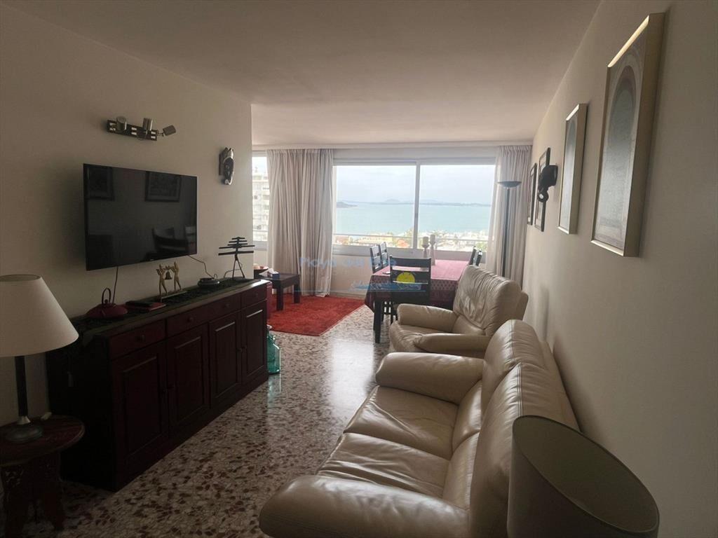 Apartamento en Alquiler de 2 dormitorios en , del