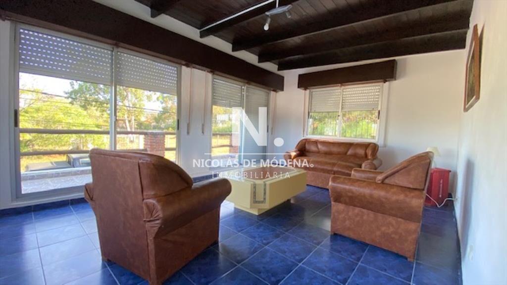 Casa de 3 dor mas apto al fondo con 2 dor en el a