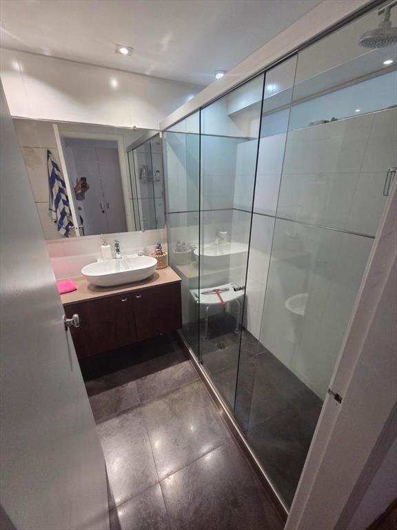 Proximo Rambla y 21, 129 m2, reciclado, 3 dormitorios, gge