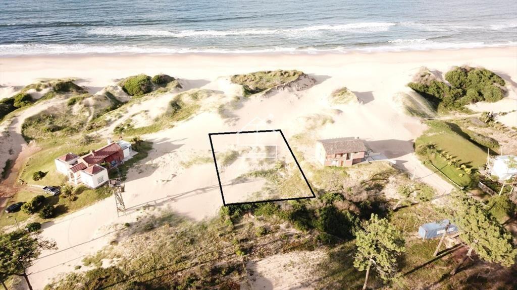 Venta terreno primera línea zona Tío Tom, Punta