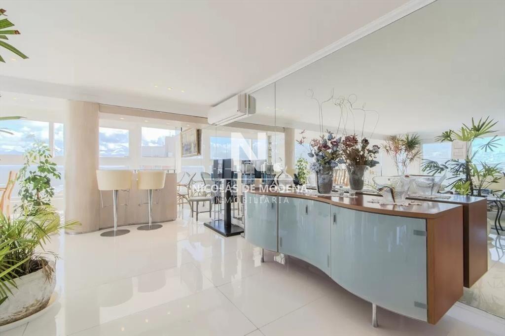 Vende excelente departamento 3 dormitorios en ,
