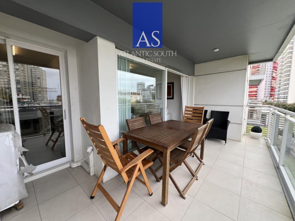 Apartamento moderno 2 dormitorios parrillero del