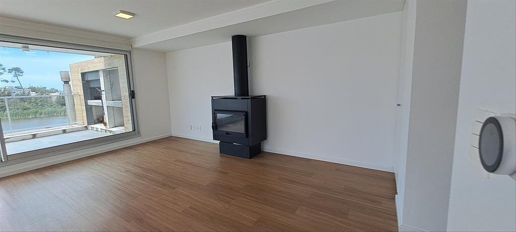 ALQUILER APARTAMENTO CATEGORIA AL LAGO AV DE LAS AMERICAS