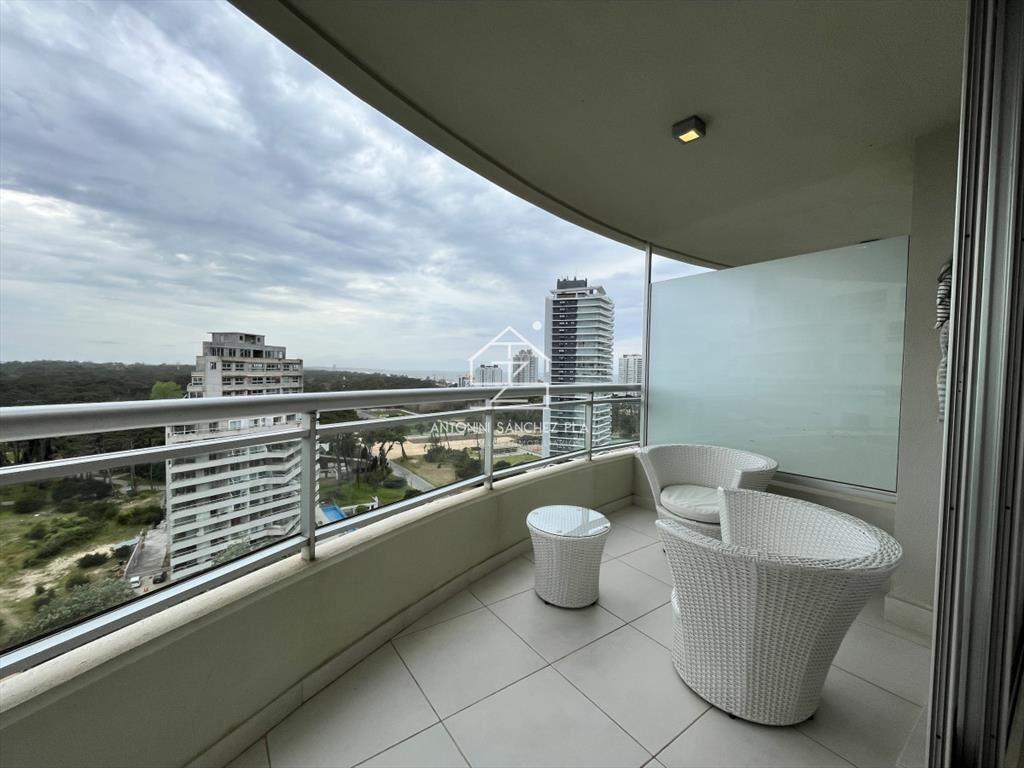 Piso alto 2 dormitorios con 1 baño en ocean
