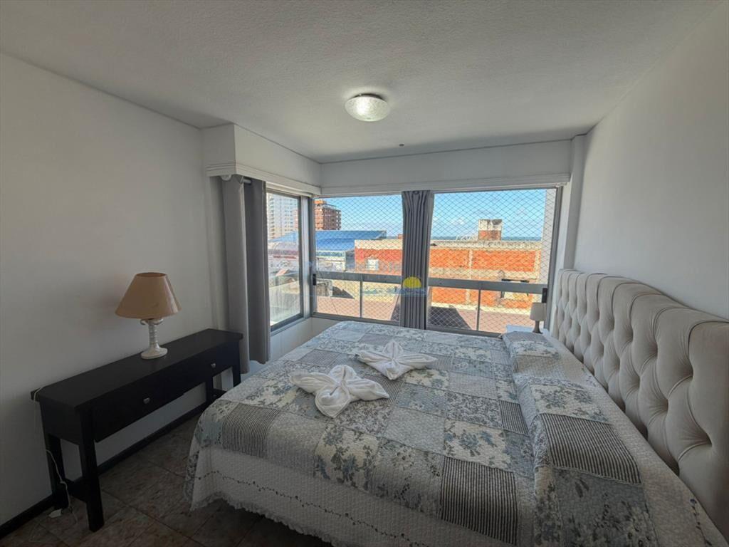 Apartamento de 3 dormitorios en alquiler anual e