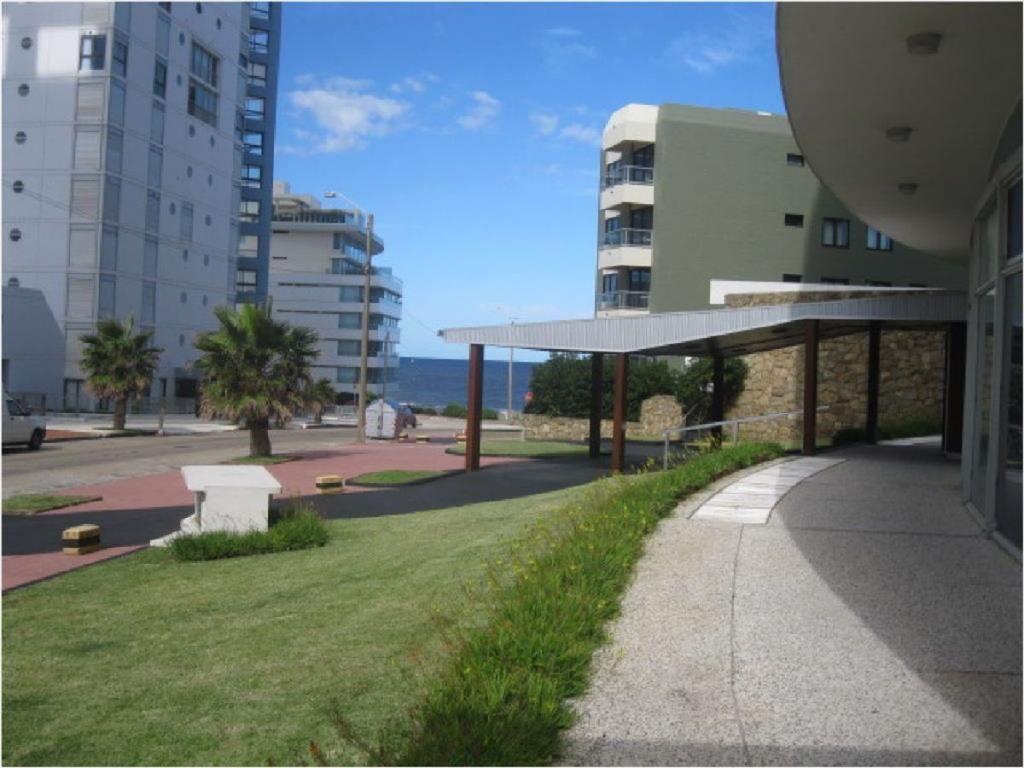 Apartamento en Peninsula, 2 dormitorios *