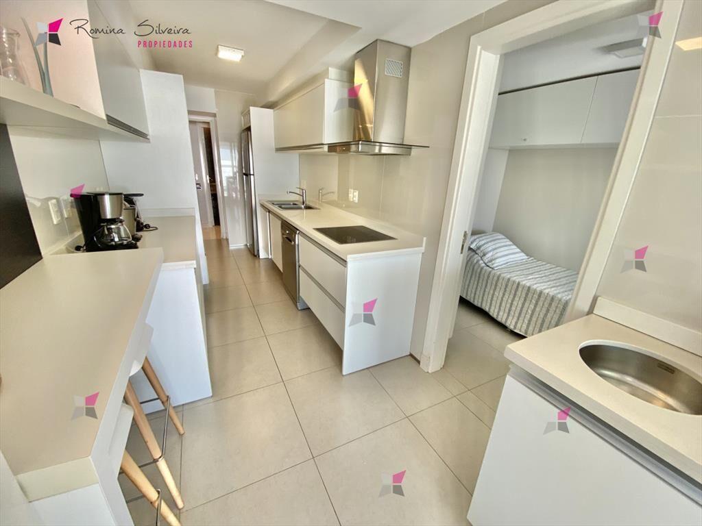 VENTA DE APARTAMENTO 3 DORMITORIOS 2 BAÑOS 1 EN SUITE EN M