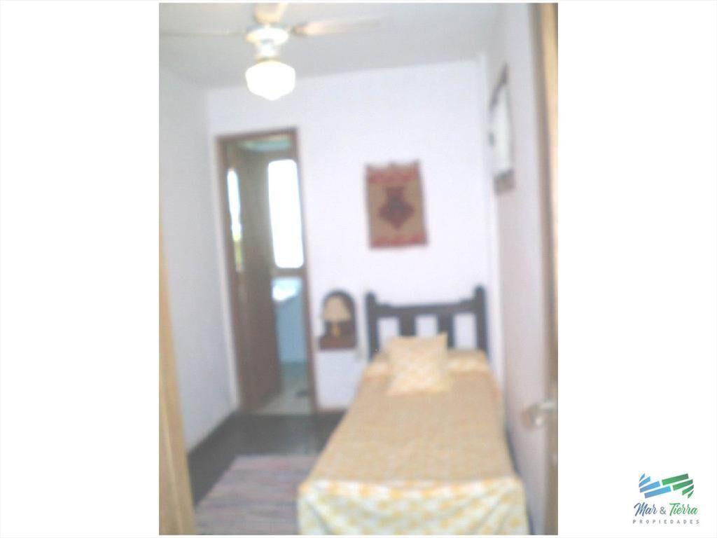 Apartamento de 3 dormitorios frente al mar en y