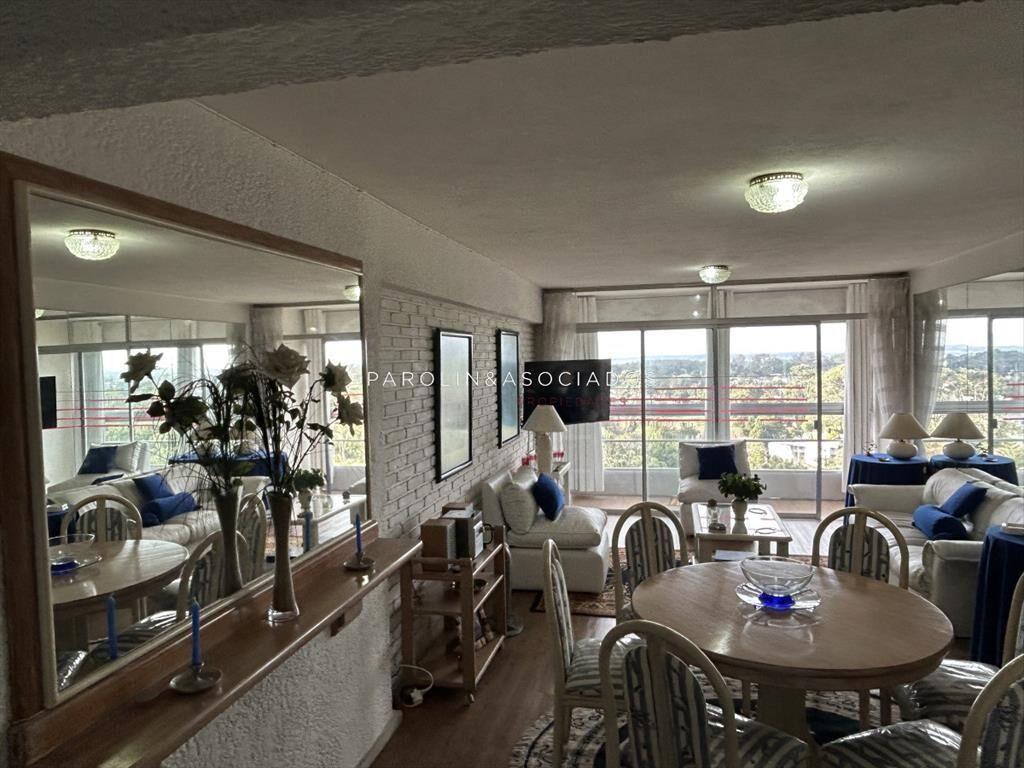 Vendo Apto En Torre Marfil de 2 dormitorios en .