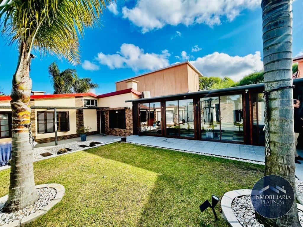 Venta Casa 4 dormitorios Parque del Plata