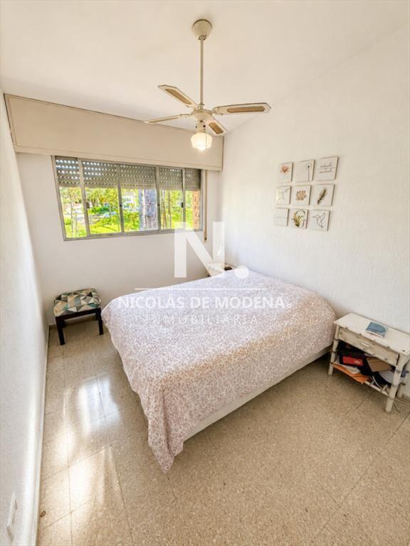 En venta apartamento de 1 dormitorio en edificio