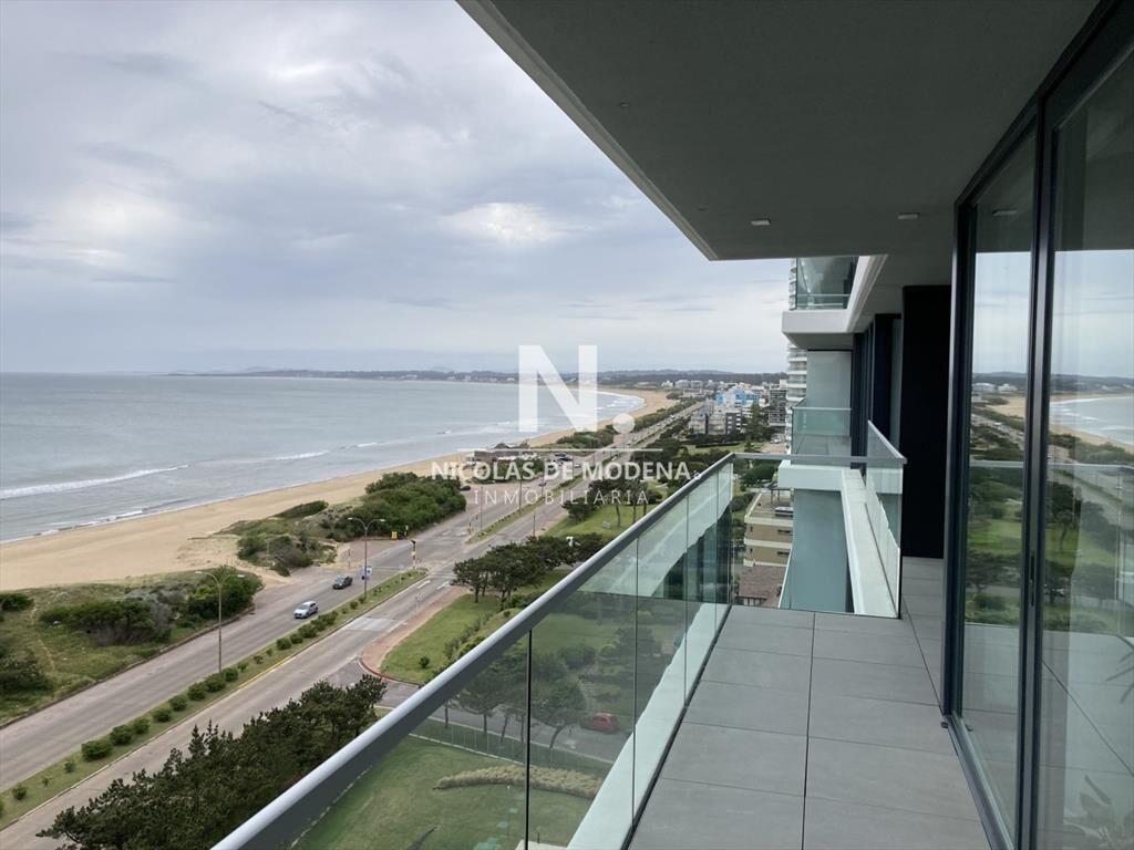 Apartamento de 3 dormitorios en alquiler en, Punta del Est