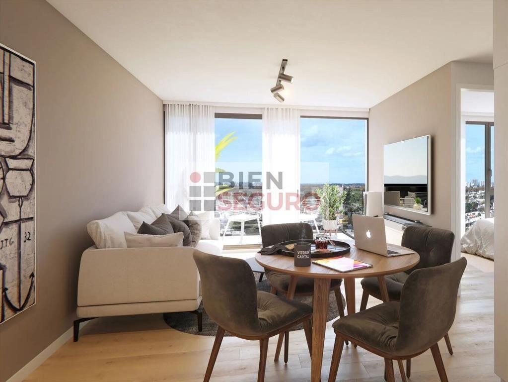 Apartamento de 2 dormitorios en venta en La Blanqueada. Con