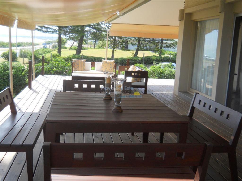 Casa en Playa Mansa de 4 Dormitorios con vista al