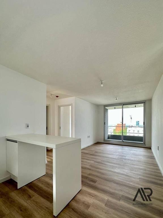 Venta Apartamento 2 Dormitorios Con Renta, Cochera Y Bal...