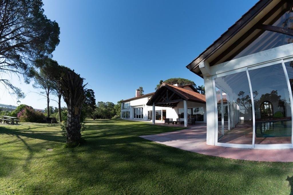 Venta casa y campo de 116 hectáreas en Melilla