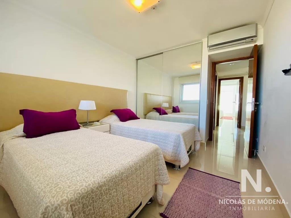 Apartamento en Venta de 2 dormitorios en Playa Mansa , Punt