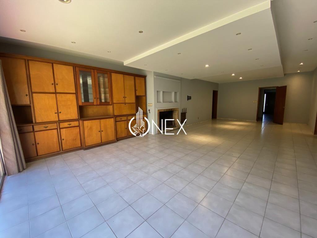 SE VENDE GRAN CASA EN CENTRO DE PAYSANDU