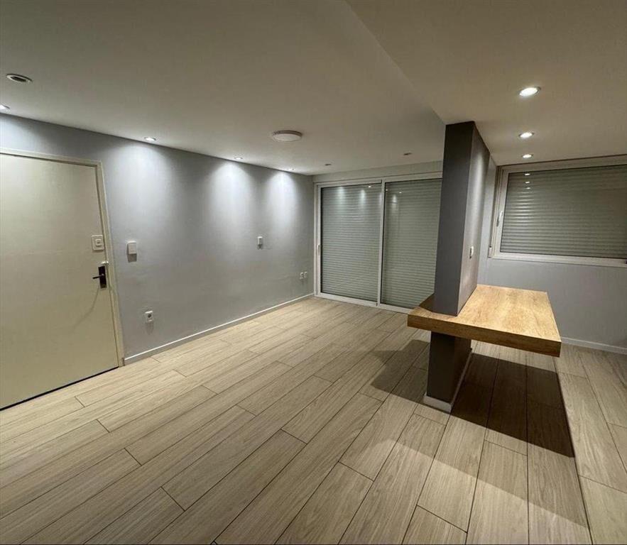 VENTA EXCELENTE APARTAMENTO. RECICLADO A ESTRENAR.