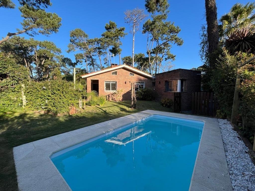 Casa 3 dormitorios en alquiler de verano, pinares