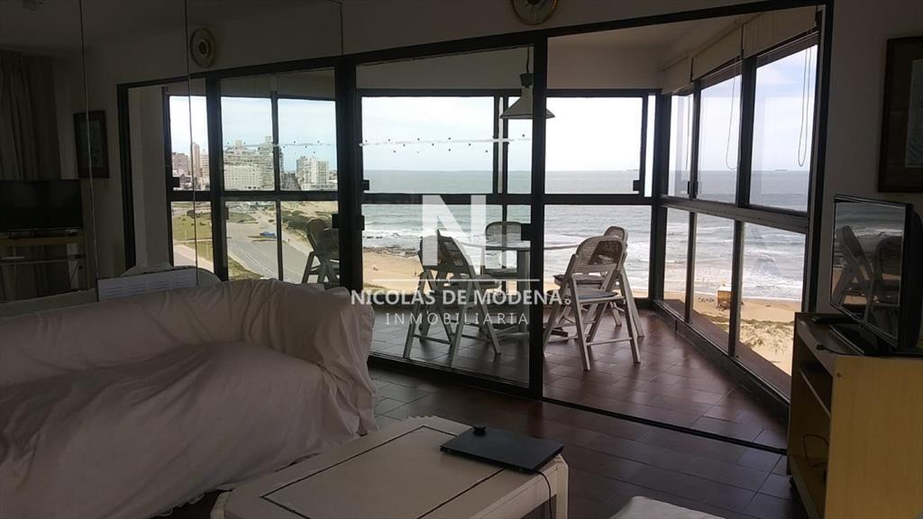 Apartamento en torre Cristal 3 Dormitorios