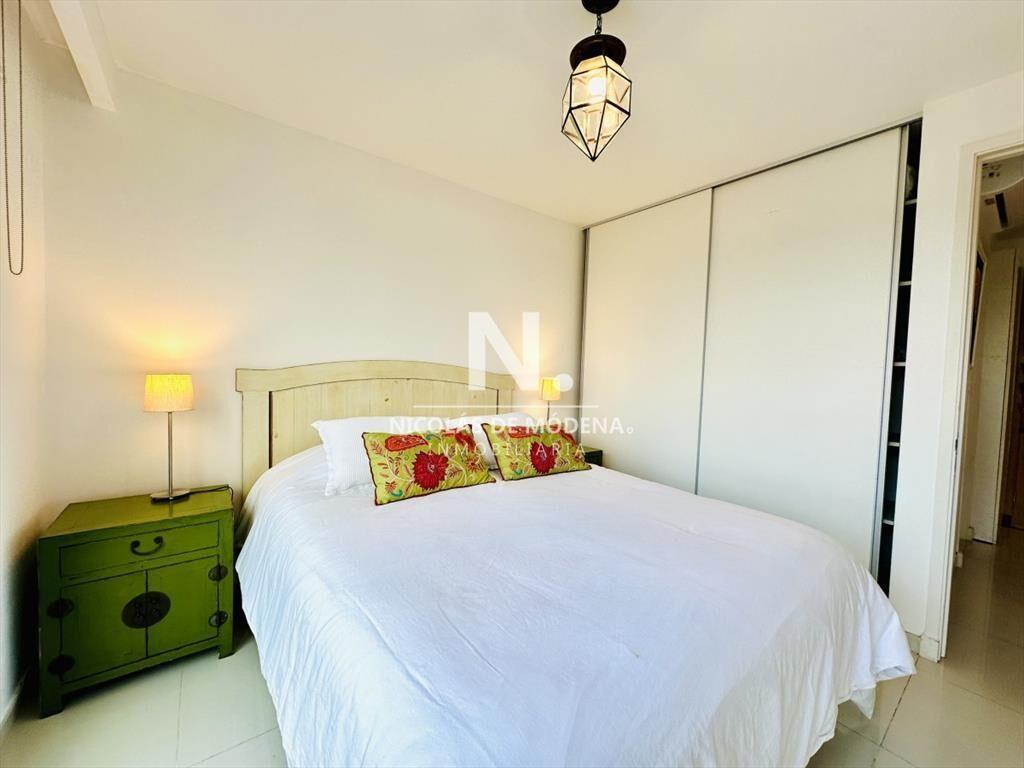 Venta de moderno departamento en zona Roosevelt