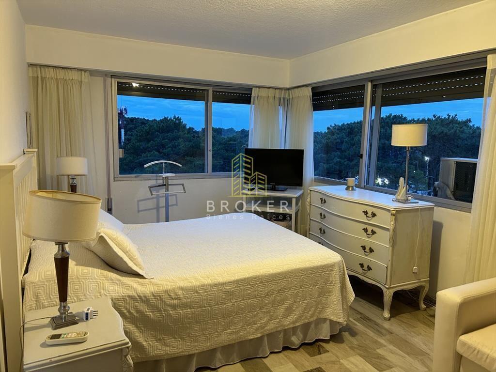 Venta de apartamento hecho a nuevo en una de las